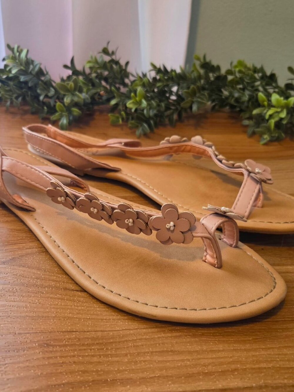 Candie's Pink Floral Thong Sandals - Size 9